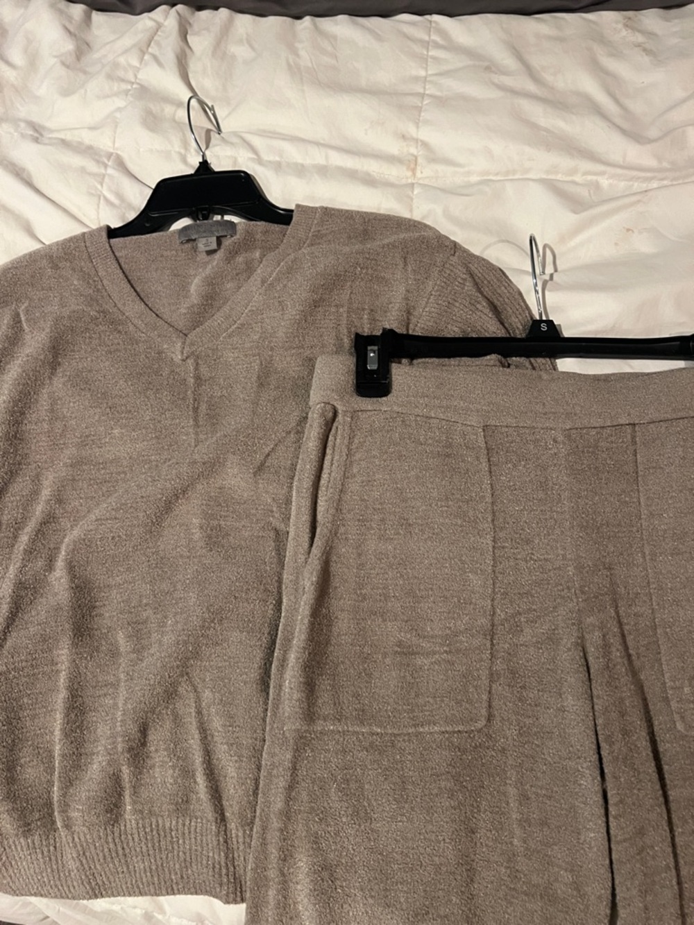 Barefoot Dreams Taupe Knit Straight-Leg Pants & V‑Neck Sweater Set - Picture 5 of 8